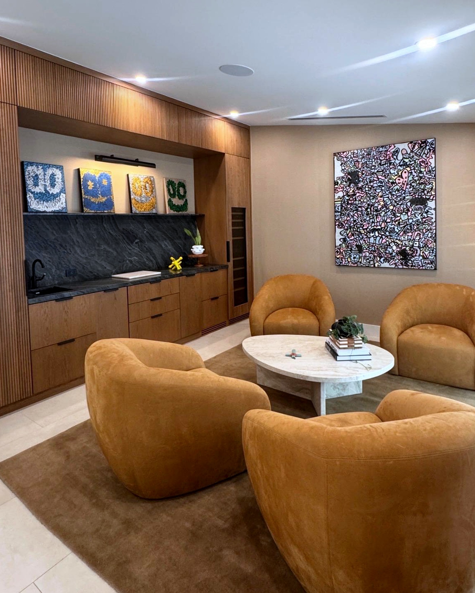 Contemporary Entertainment Lounge, Miami, Florida